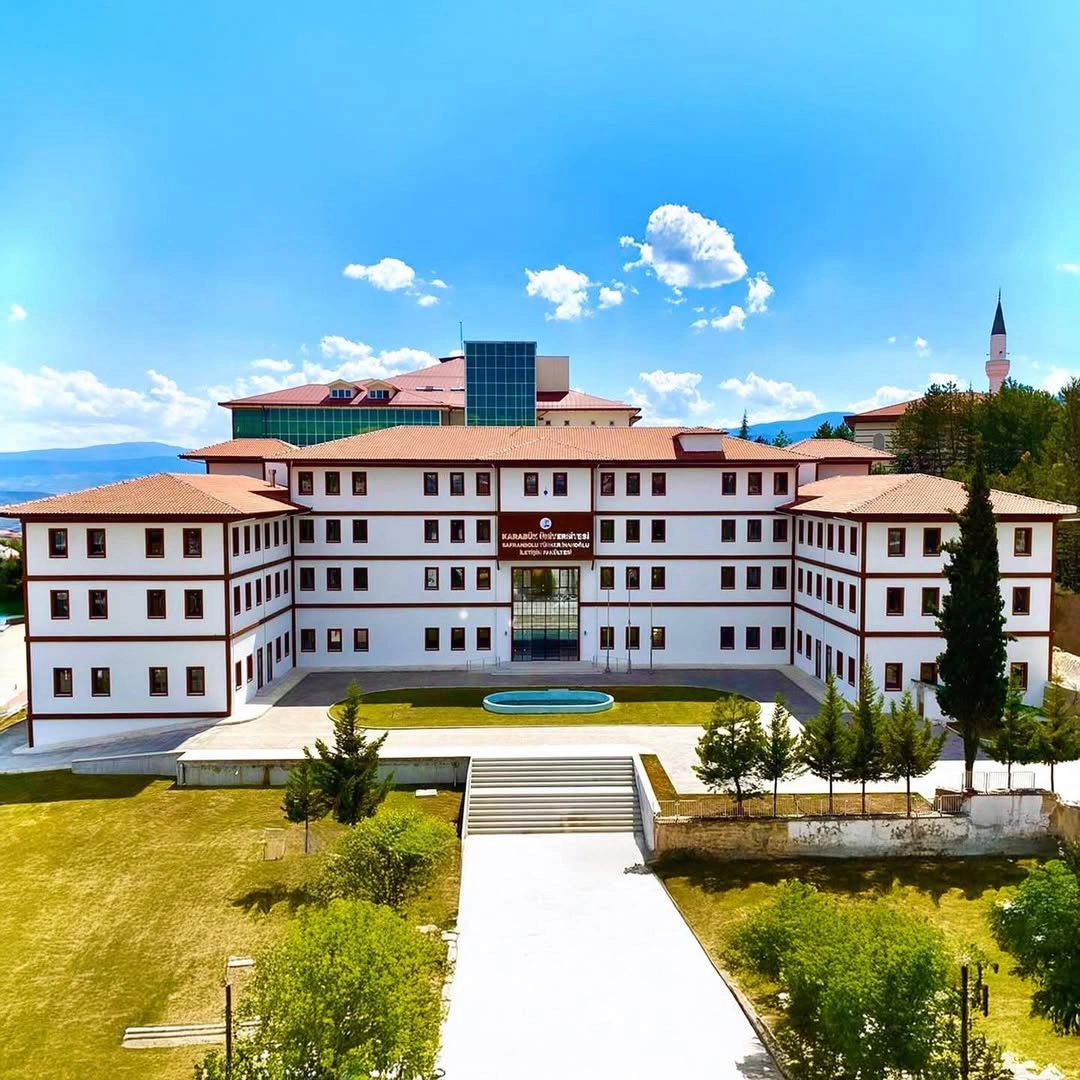 Karabük Üniversitesi İletişim Fakültesi Detay